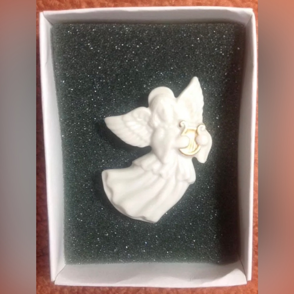 Lenox Angel with Gold Harp Porcelain Pin/Brooch Original Box
